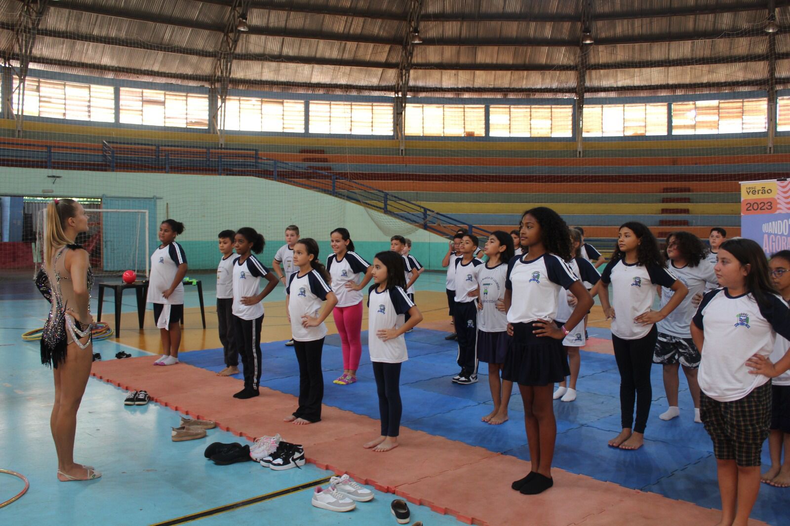 JAHU RECEBE VISITA DE GINASTA OLÍMPICA