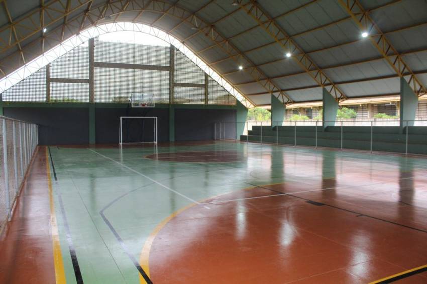 PREFEITURA ENTREGA REVITALIZAÇÃO DO GINÁSIO ERNESTO PENGO