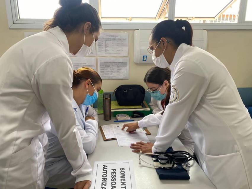 ESTUDANTES DE MEDICINA FAZEM ATIVIDADES TÉCNICAS EM UNIDADES DE PRONTO ATENDIMENTO