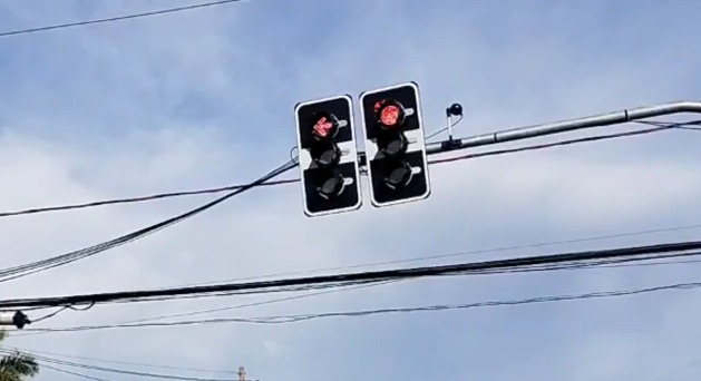 CONTROLE DE CÂMERAS ENTRA EM FUNCIONAMENTO NO SEMÁFORO DA ISALTINO COM A LUIZ PAIVA
