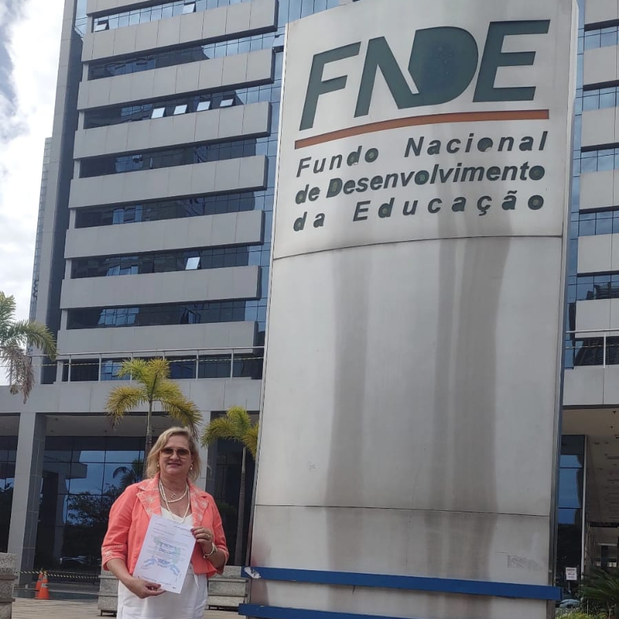 PREFEITURA LEVA DEMANDAS DA EDUCAÇÃO ATÉ BRASÍLIA