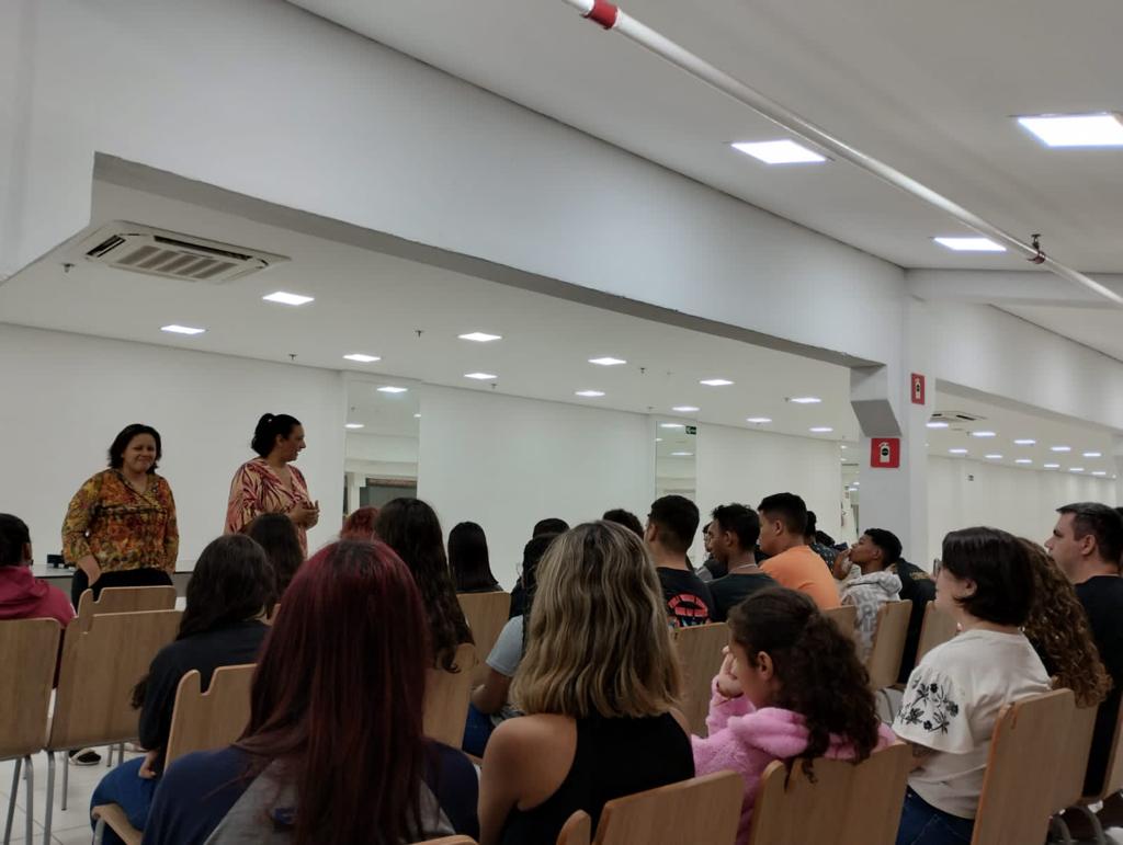 PREFEITURA E ESCOLA FREI GALVÃO NO ENFRENTAMENTO À VIOLÊNCIA DOMÉSTICA