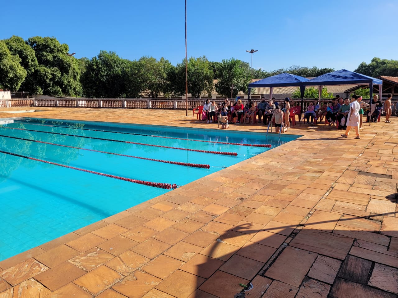 PREFEITURA ORGANIZA PRIMEIRO FESTIVAL DE NATAÇÃO