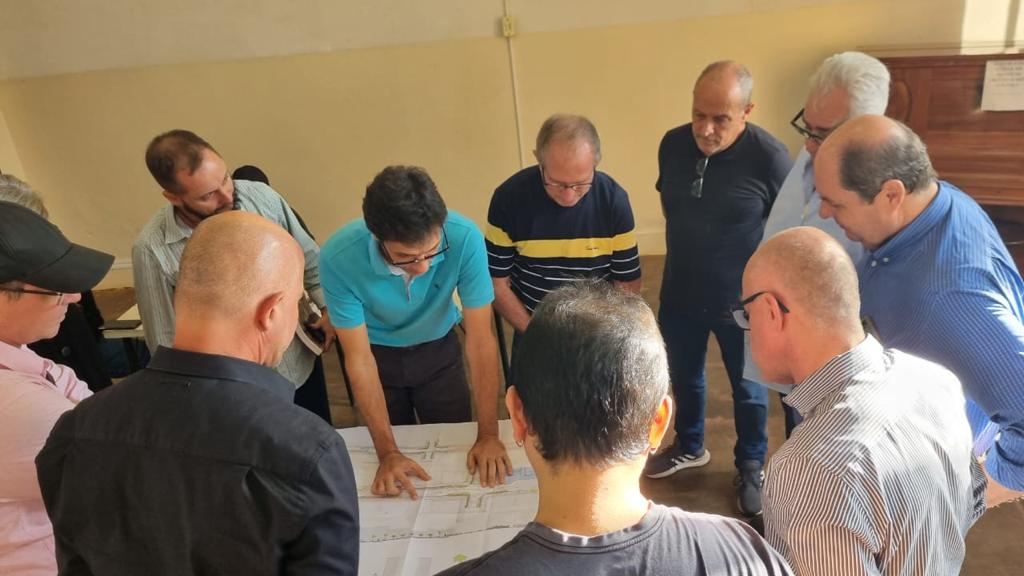 CONSELHO DE TURISMO DISCUTE CENTRO COMERCIAL