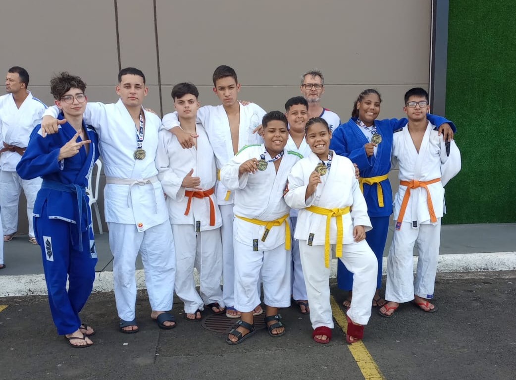 JUDOCAS DE JAHU CONQUISTAM NOVE MEDALHAS EM TORNEIO REALIZADO EM BOTUCATU