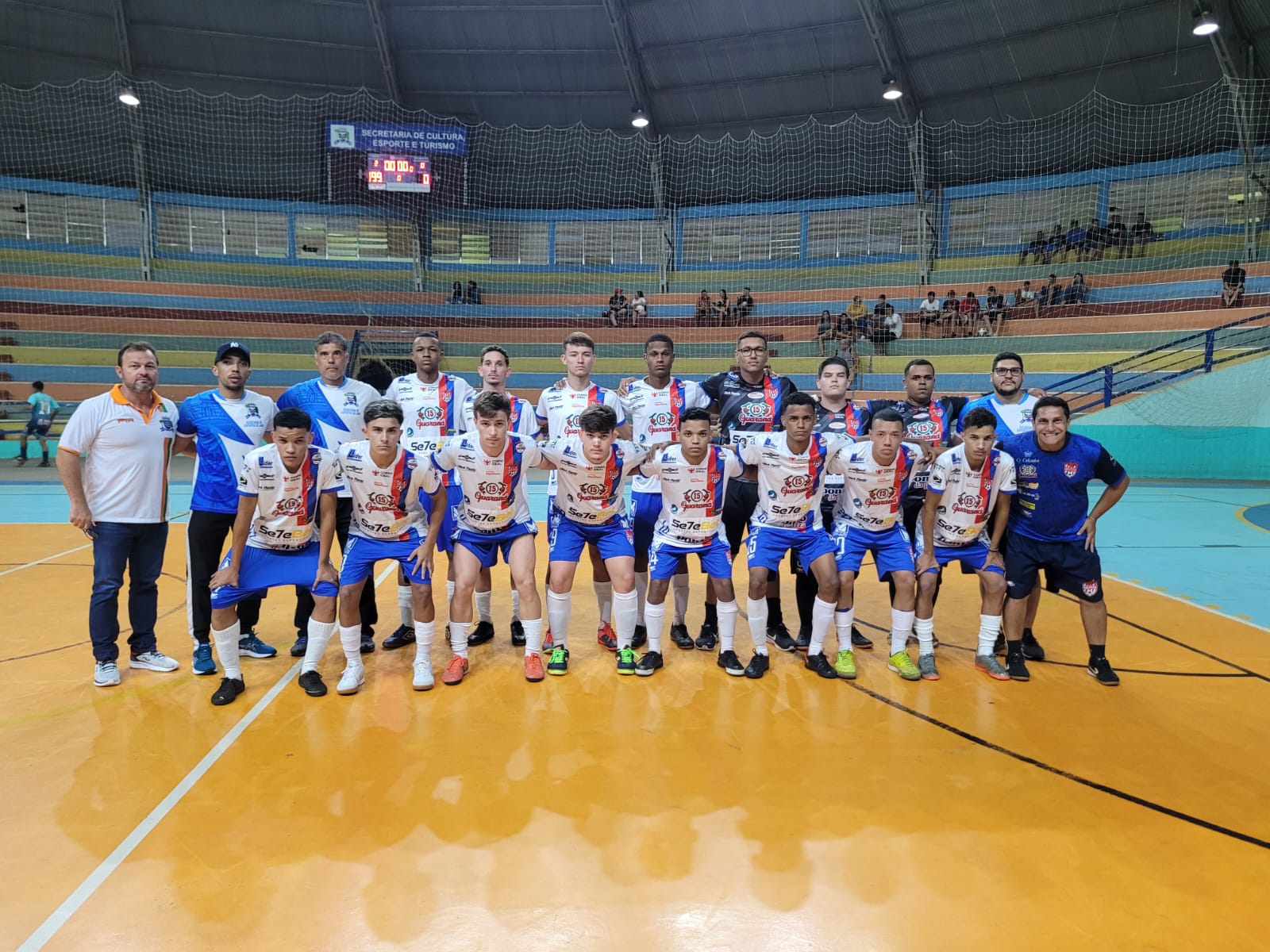 FUTSAL MASCULINO CONQUISTA TÍTULO DA FASE SUB-REGIONAL DOS JOGOS DA JUVENTUDE