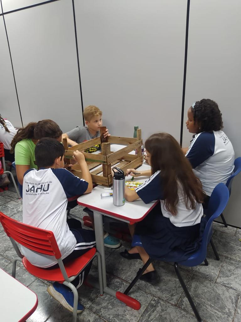 VIVEIRO DE MUDAS EM ESCOLA – QUESTÕES AMBIENTAIS NA PRÁTICA