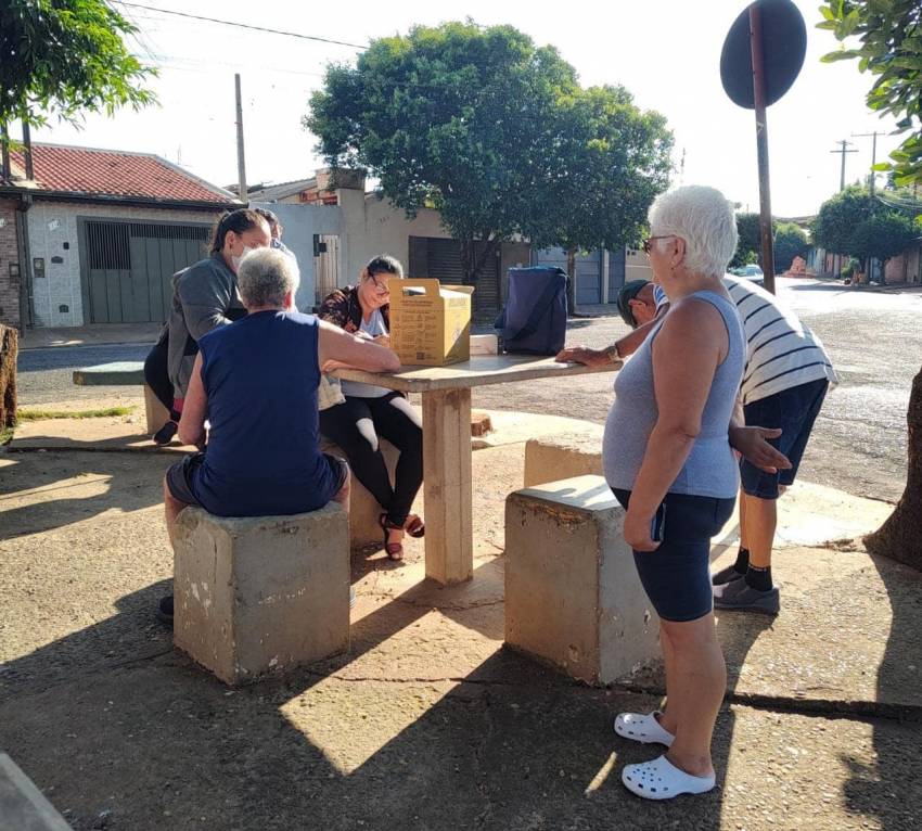 PROMOÇÃO DE SAÚDE EM PRAÇA DE POTUNDUVA