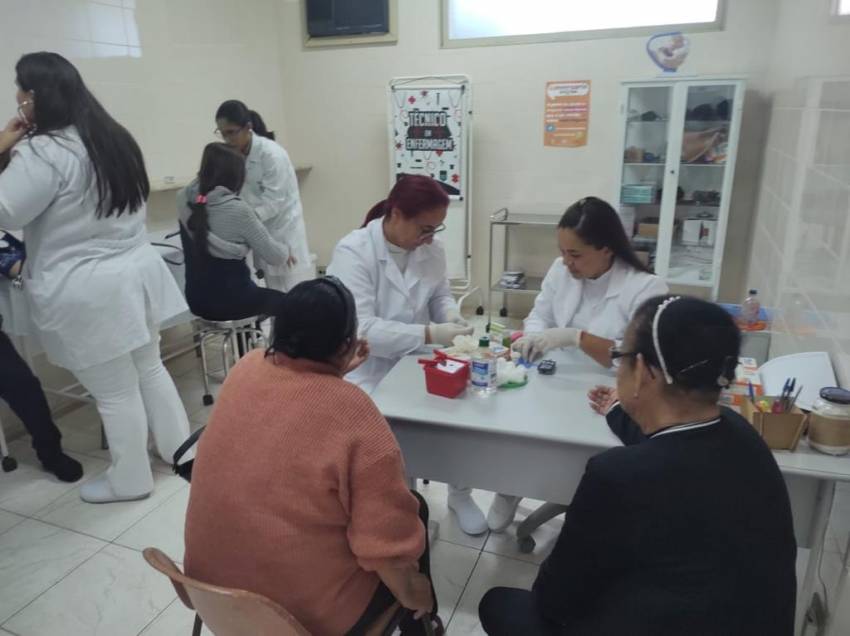 CAMPANHA “CORAÇÃO DE MÃE” COMEÇA COM PROMOÇÃO À SAÚDE E À BELEZA DA MULHER