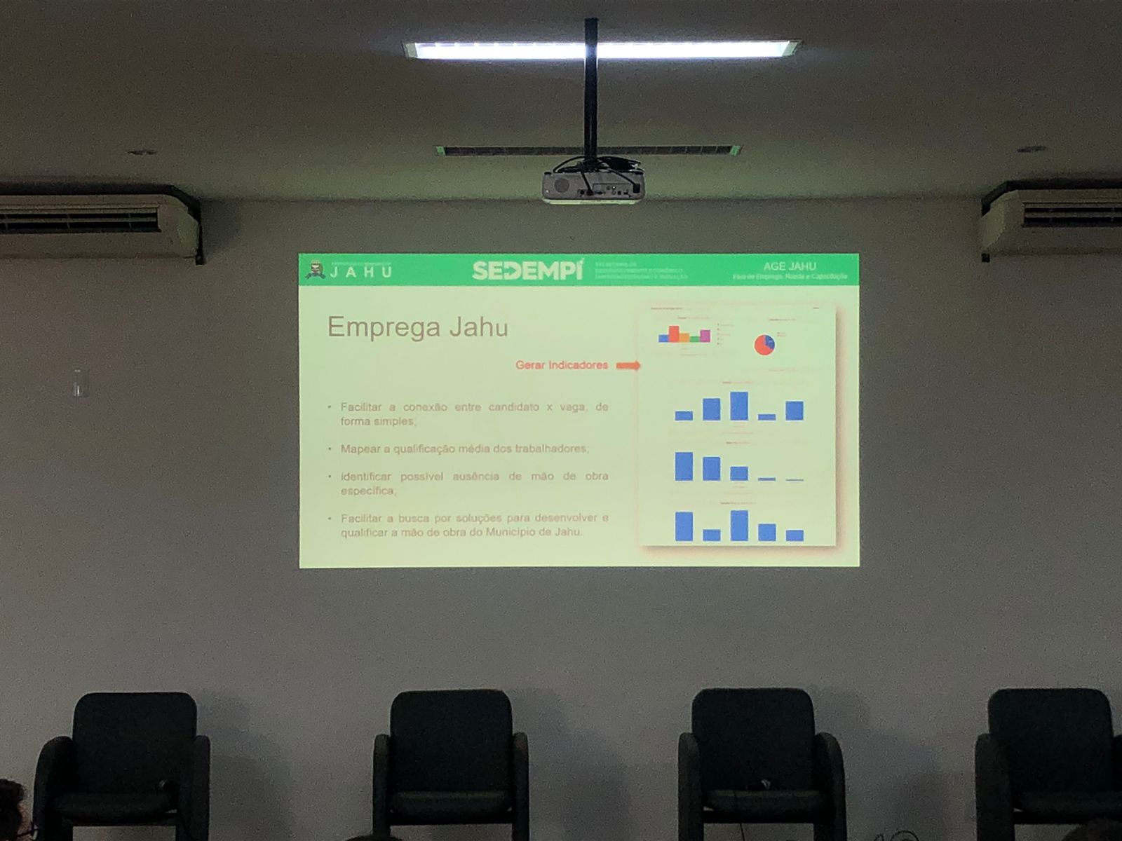 PREFEITURA LANÇA NOVO PORTAL DO EMPREGO EM EVENTO SOBRE RECURSOS HUMANOS