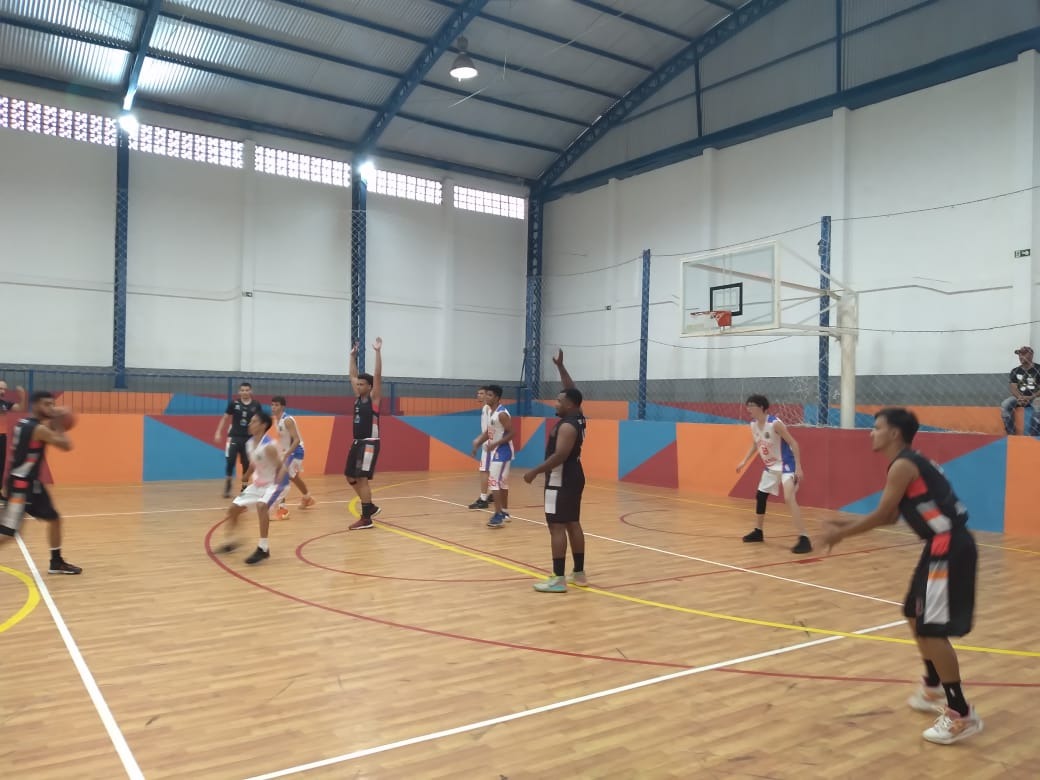 BASQUETE: JAHU CONQUISTA TRÊS VITÓRIAS NO FINAL DE SEMANA