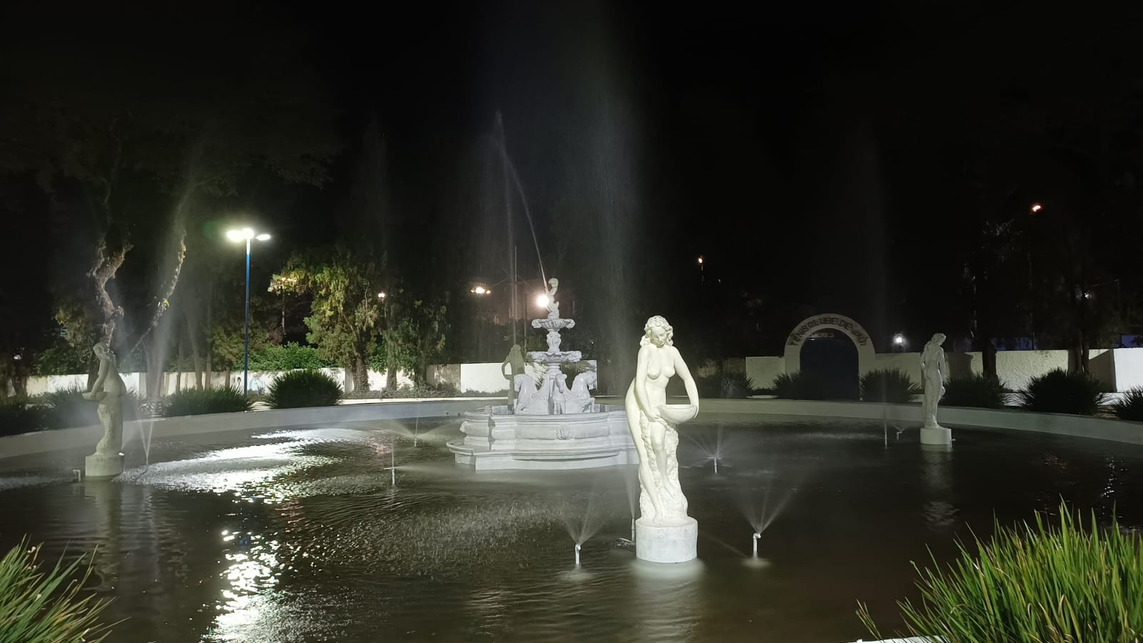 PRAÇA DAS VIRGENS PASSA POR REVITALIZAÇÃO