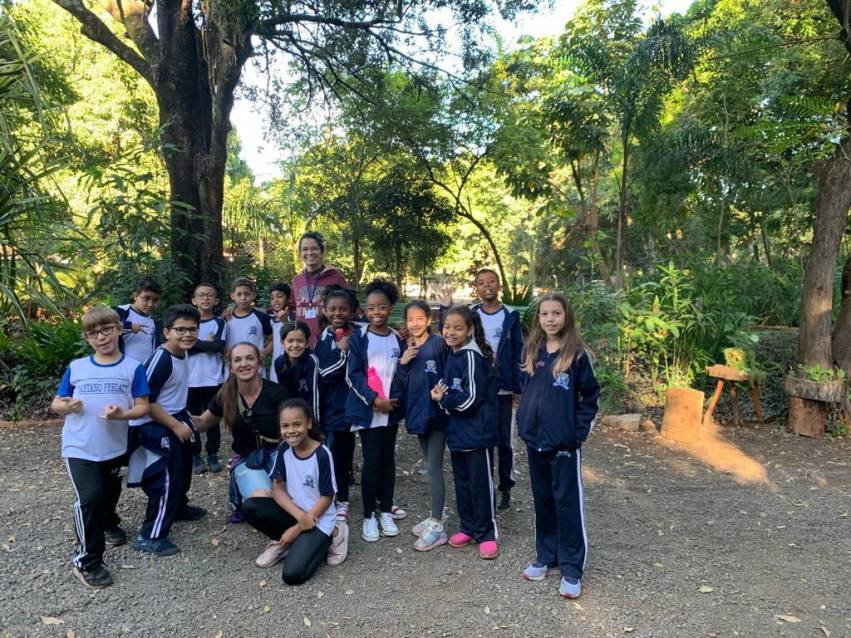 ESTUDANTES AMPLIAM CONHECIMENTO NO HORTO