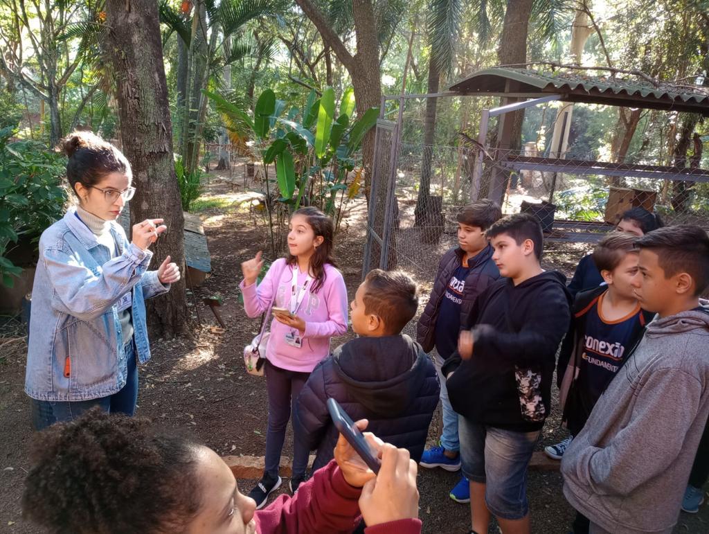 COLÉGIO CONEXÃO NO HORTO MUNICIPAL