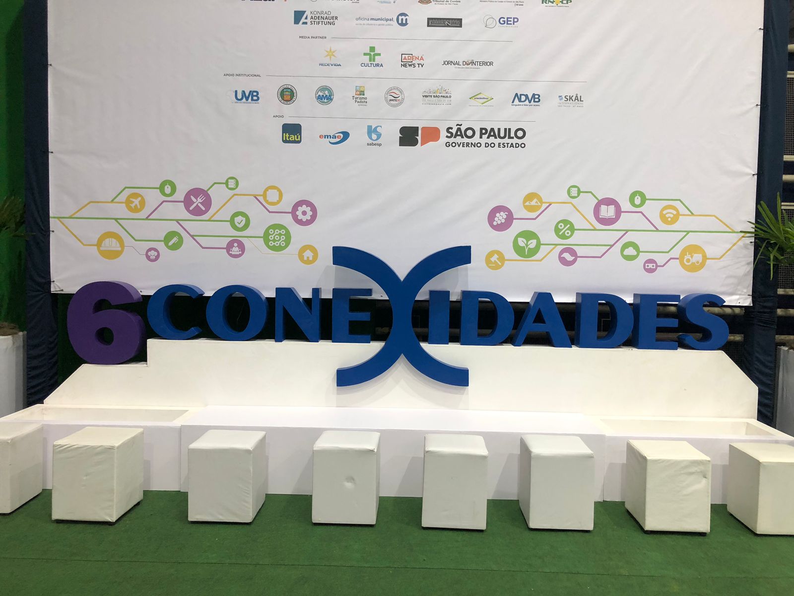 PRIMEIRO DIA DE PALESTRAS DO CONEXIDADES ABORDA DIVERSOS TEMAS