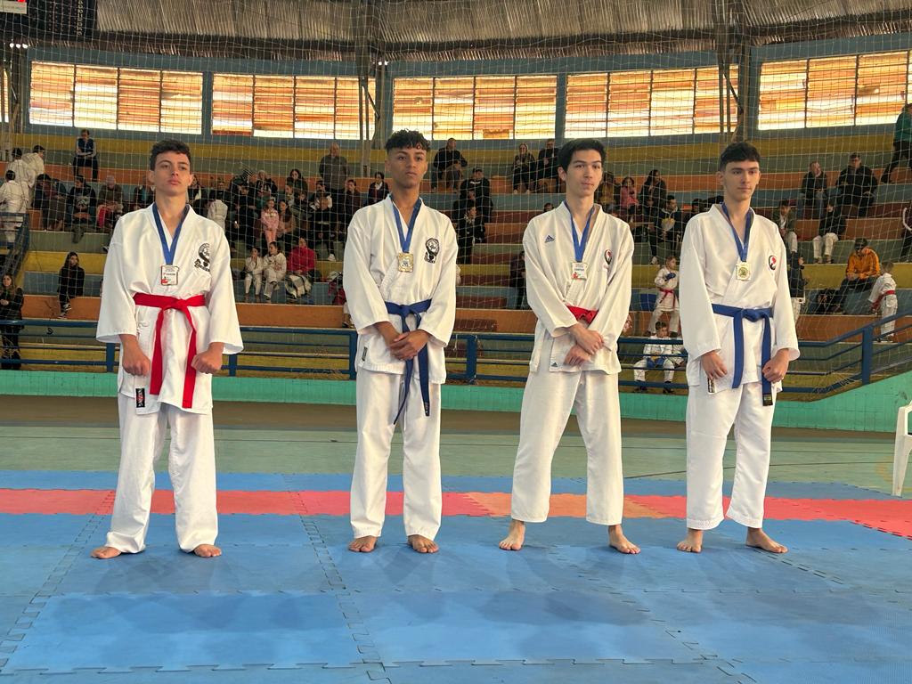 CAMPEONATO JAUENSE DE KARATÊ HOMENAGEIA GRANDES NOMES DO ESPORTE