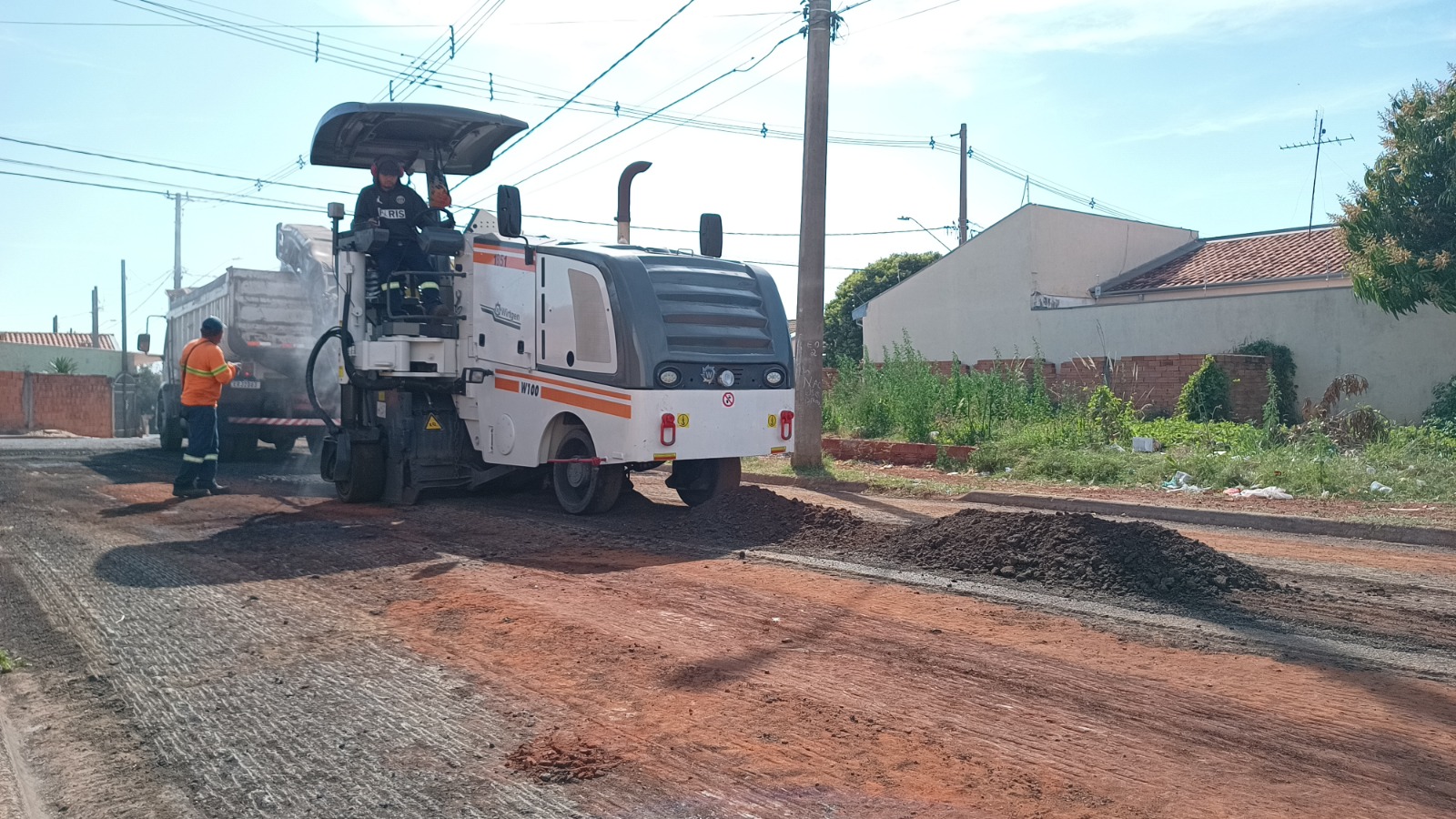 INICIADAS AS OBRAS DE RECAPE DE RUAS DO ORLANDO OMETTO