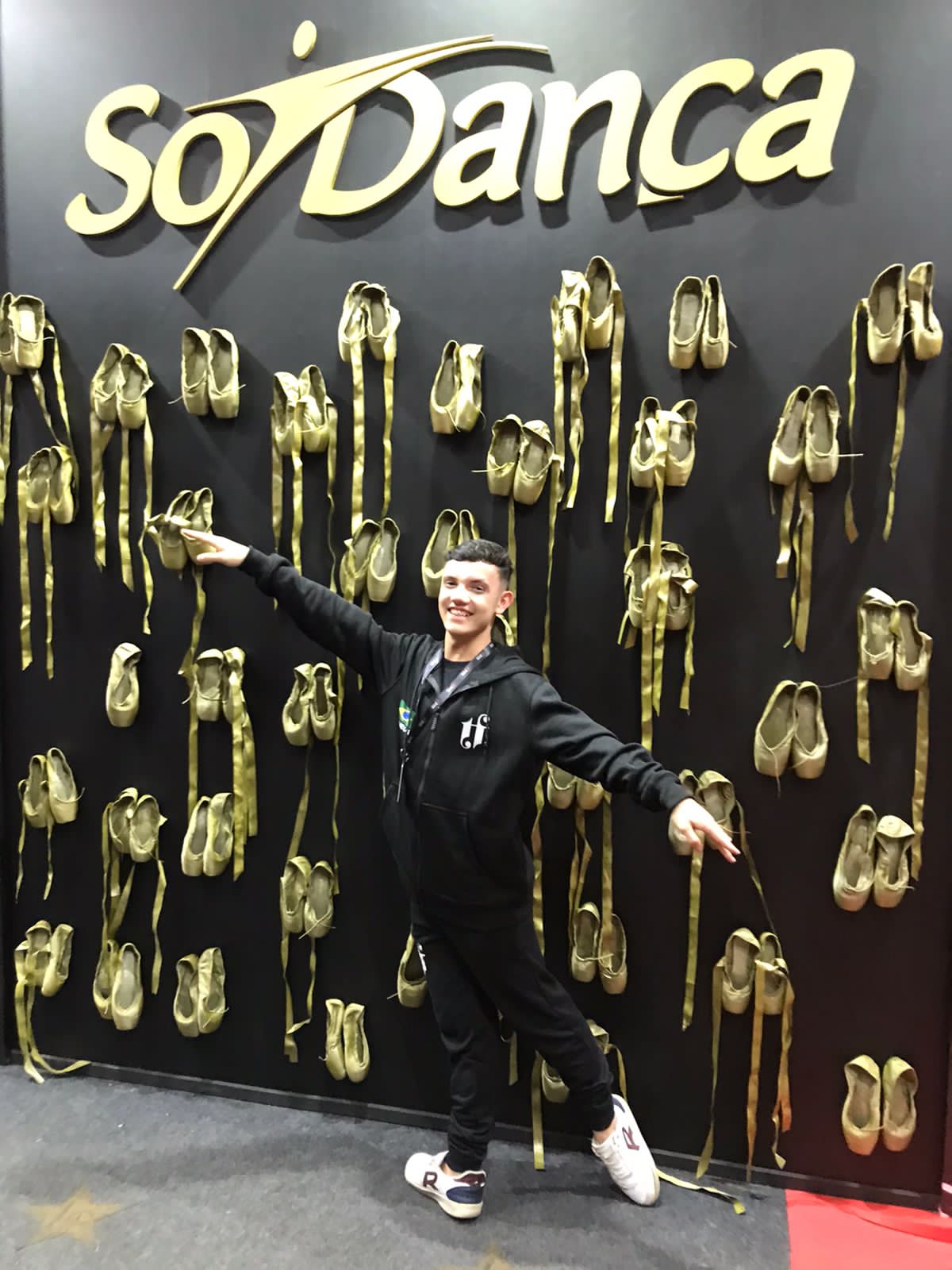 BAILARINO JAUENSE PARTICIPA DO MAIOR FESTIVAL DE DANÇA DO MUNDO