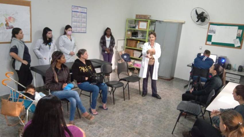 AGOSTO DOURADO TERMINA COM PALESTRA SOBRE AMAMENTAÇÃO