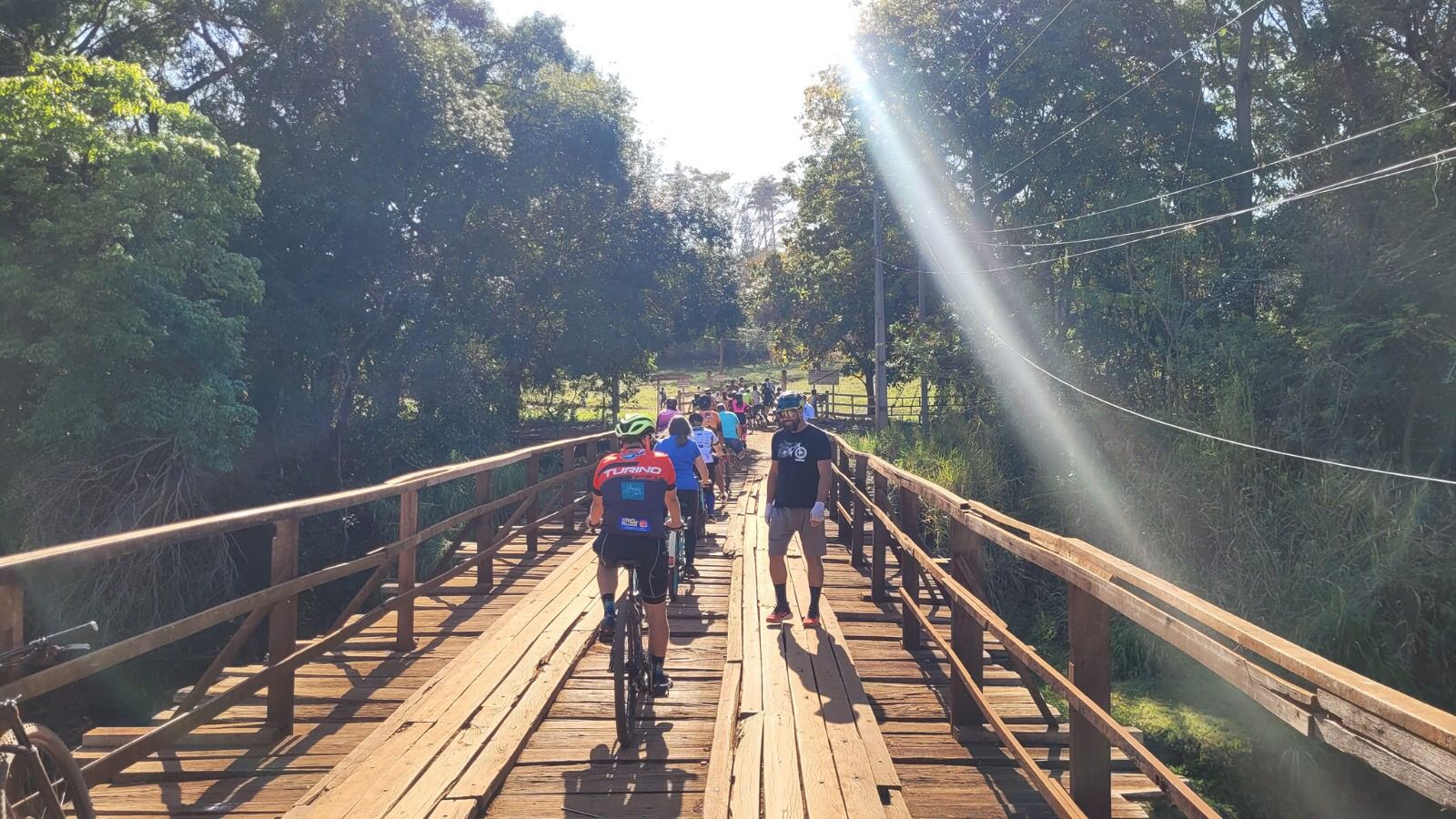 PASSEIO CICLÍSTICO DA PRIMAVERA REÚNE DEZENAS DE CICLISTAS