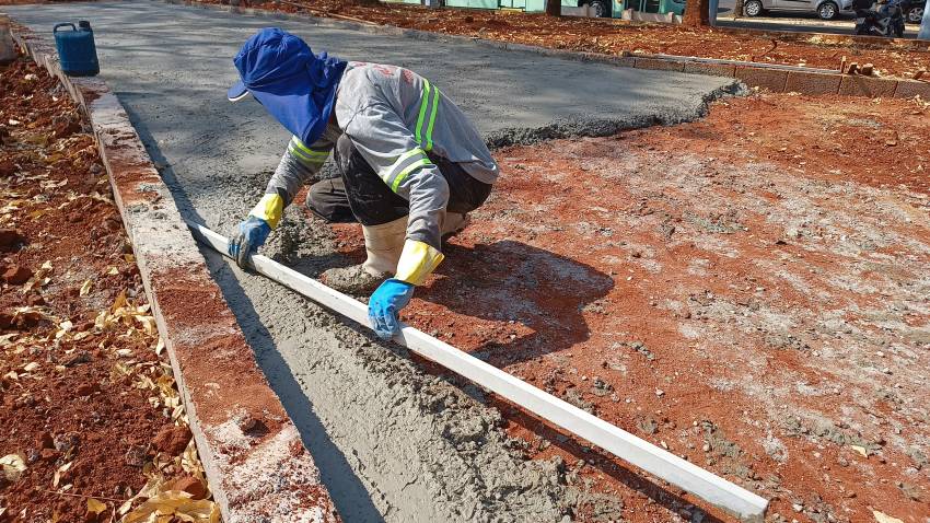 INICIADA A FASE DE CONCRETAGEM DA PRAÇA DA RODOVIÁRIA