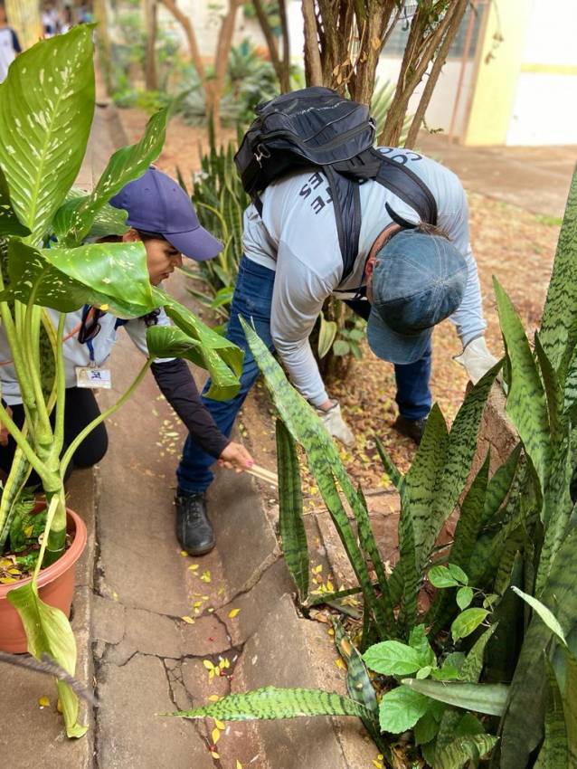 AGENTES DE COMBATE ÀS ENDEMIAS VISITAM ESCOLAS