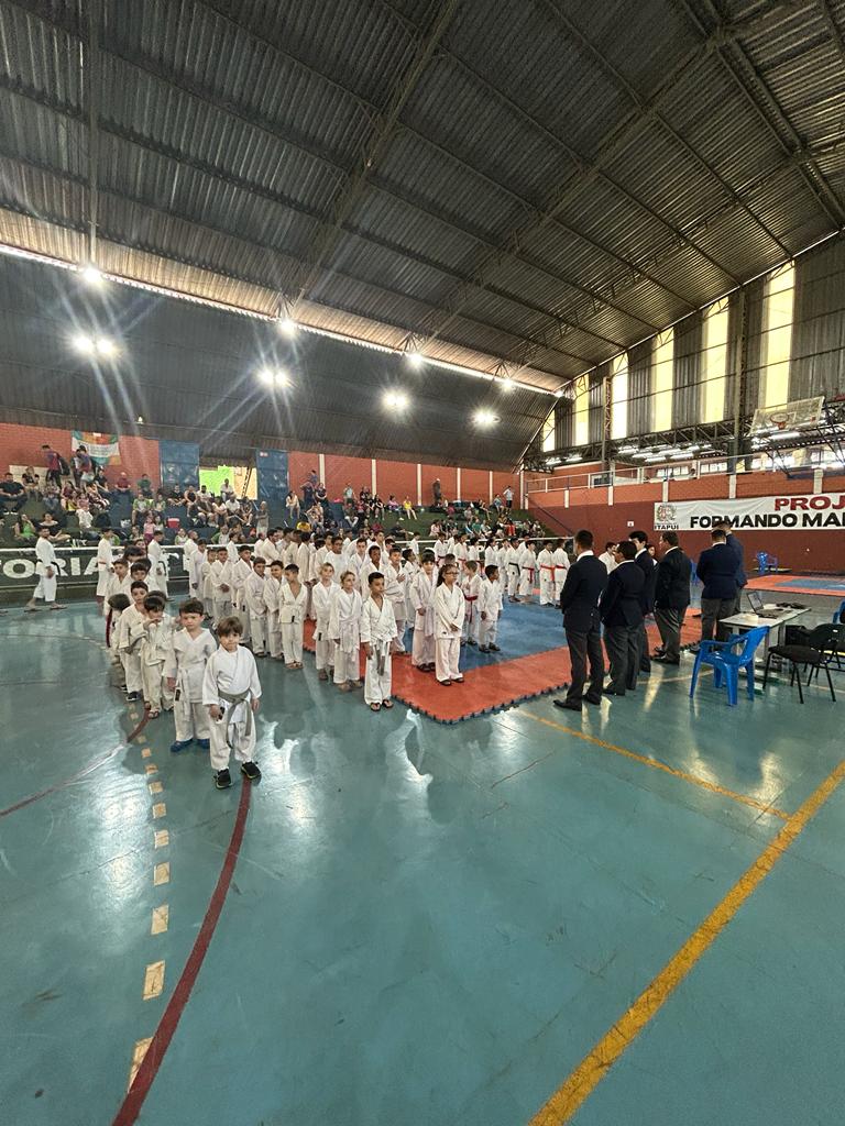 KARATÊ JAUENSE PARTICIPA DE EVENTO EM ITAPUÍ
