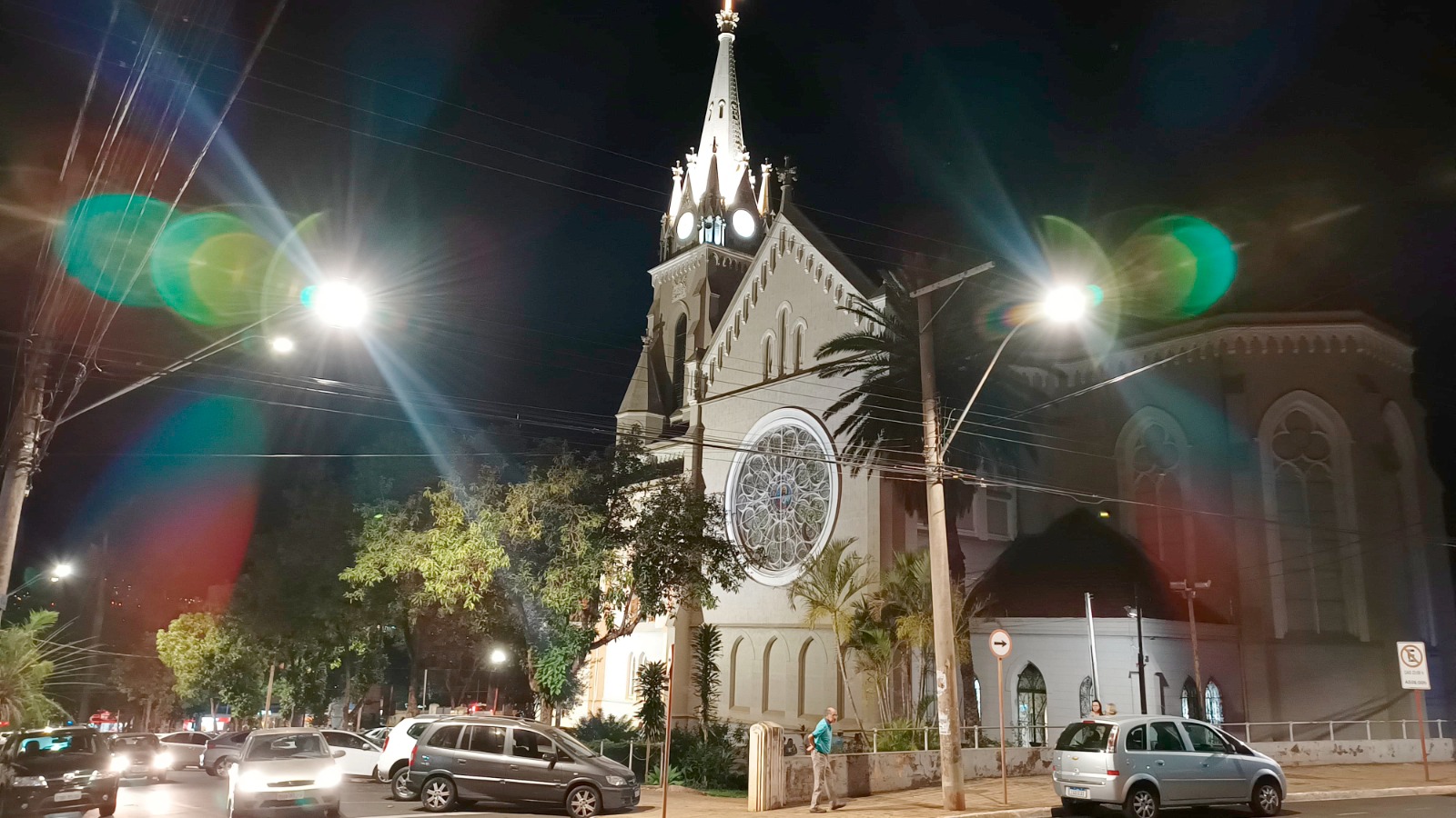 JAHU ILUMINADA SEGUE AVANÇANDO