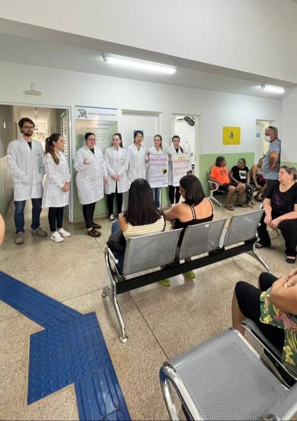 PARALISIA INFANTIL - CRIANÇAS MENORES DE 5 ANOS DEVEM SER VACINADAS