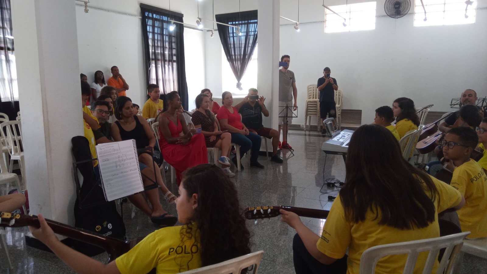 PROJETO GURI ENCERRA SEMESTRE COM APRESENTAÇÕES MUSICAIS