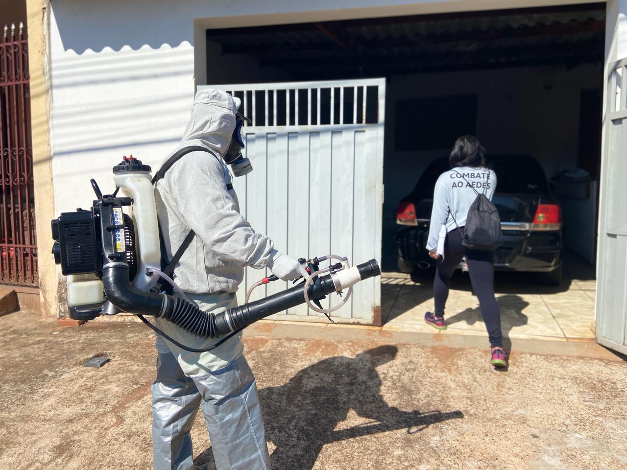 COMBATE À DENGUE - NEBULIZAÇÃO NA CECAP E NA VILA INDUSTRIAL
