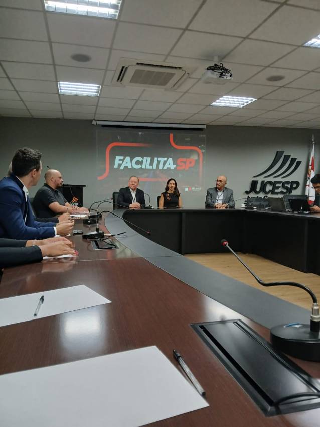 COM PARTICIPAÇÃO DE JAHU, ESTADO LANÇA PROGRAMA DE DESBUROCRATIZAÇÃO E LIBERDADE ECONÔMICA