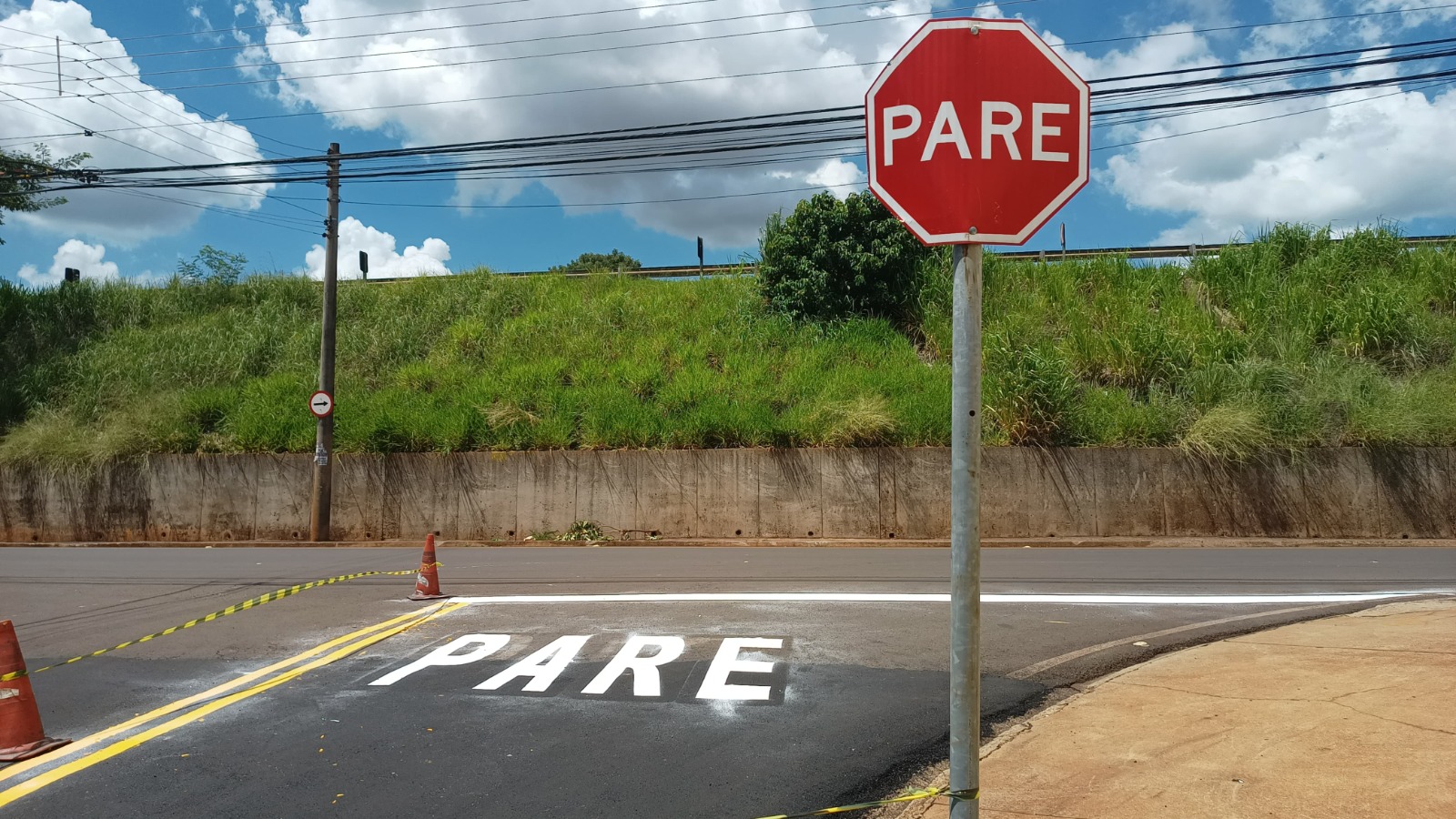 RUAS DO JARDIM SANTA HELENA RECEBEM MELHORIAS