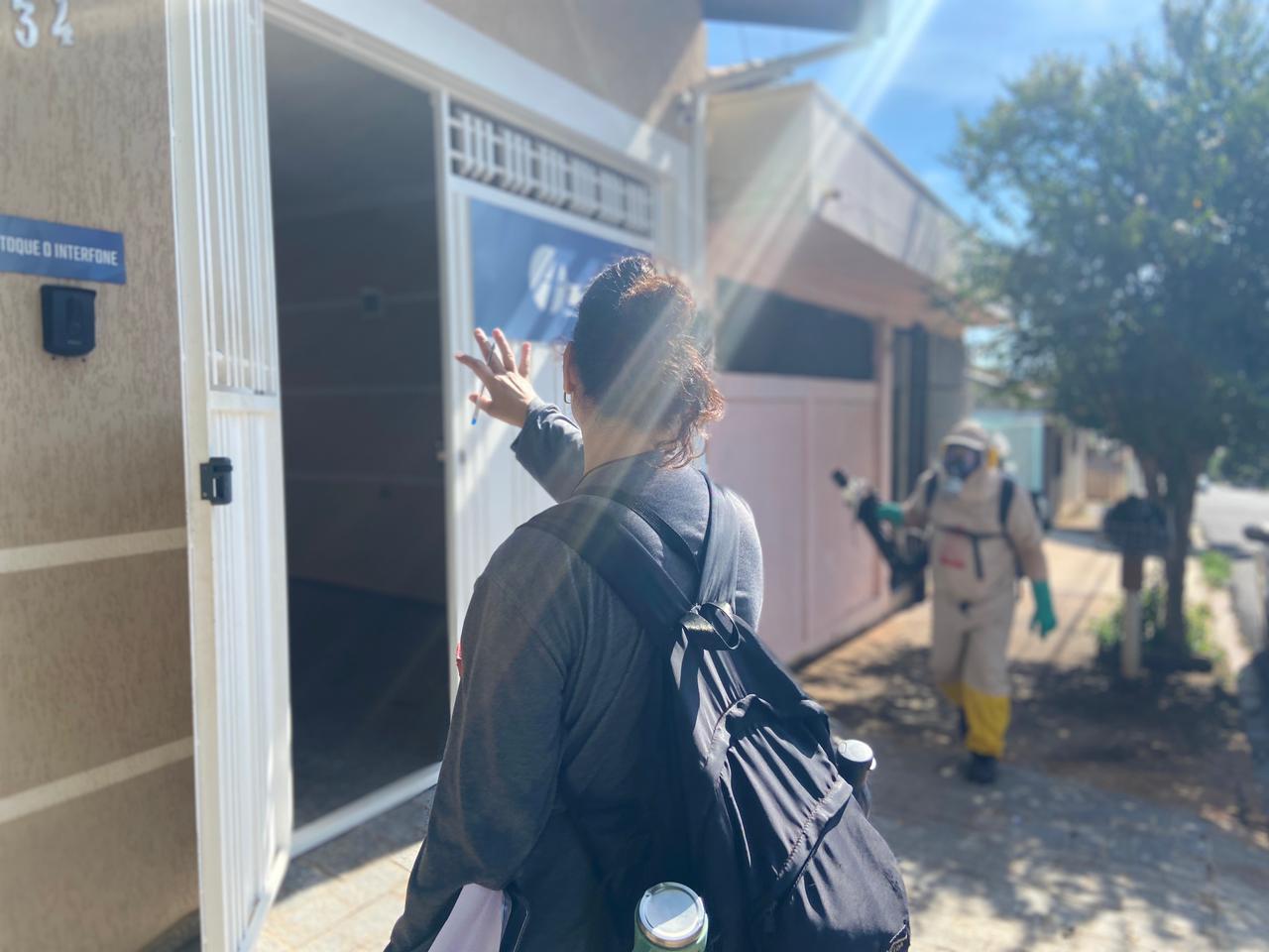 COMBATE À DENGUE - NEBULIZAÇÃO COSTAL NA VILA SAMPAIO