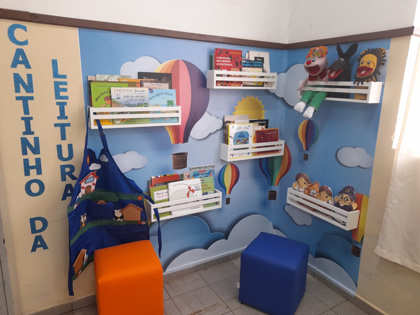 HOJE FOI DIA DE MOSTRA LITERÁRIA NAS NOSSAS ESCOLAS