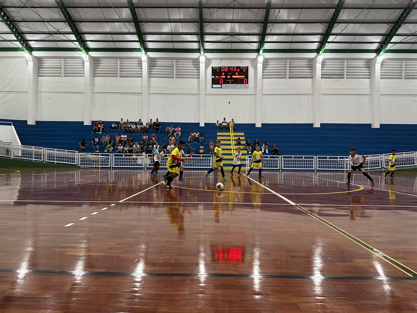 CAMPEONATOS DE FUTSAL DAS CATEGORIAS DE BASE TÊM INÍCIO