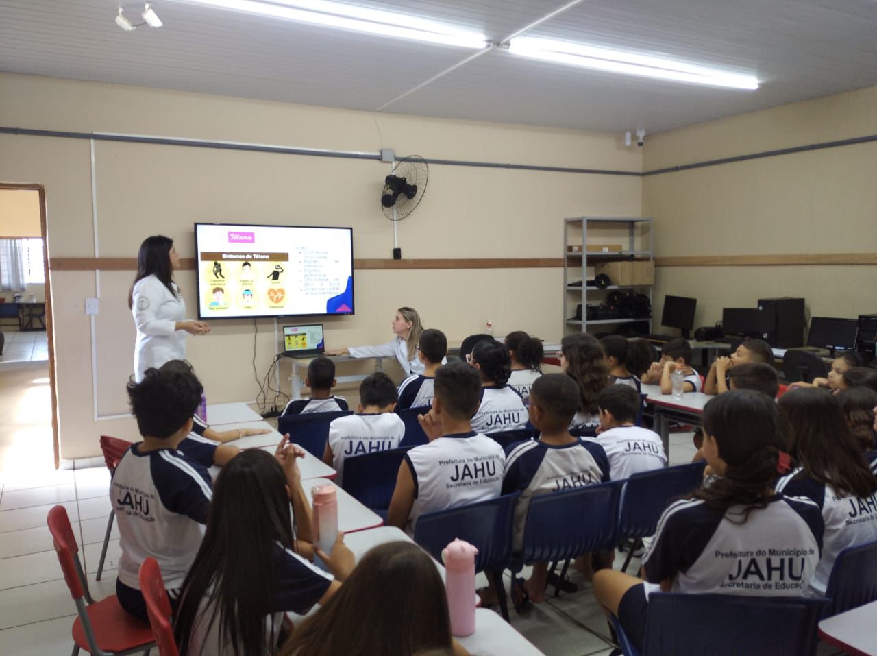 IMPORTÂNCIA DA VACINAÇÃO É TEMA DE PALESTRAS NAS ESCOLAS