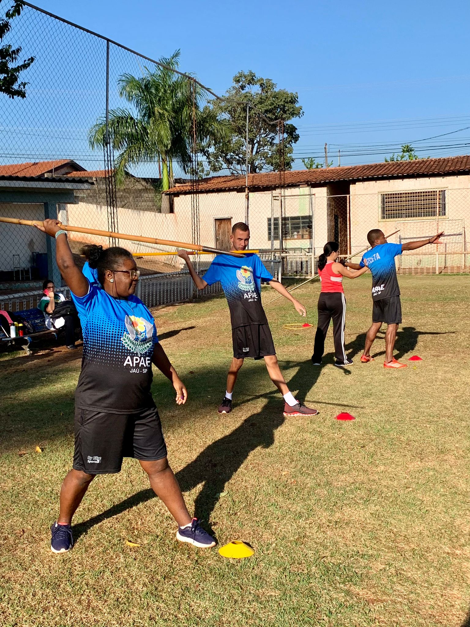 PREFEITURA OFERECE AULAS DE ATLETISMO E BOCHA PARALÍMPICA