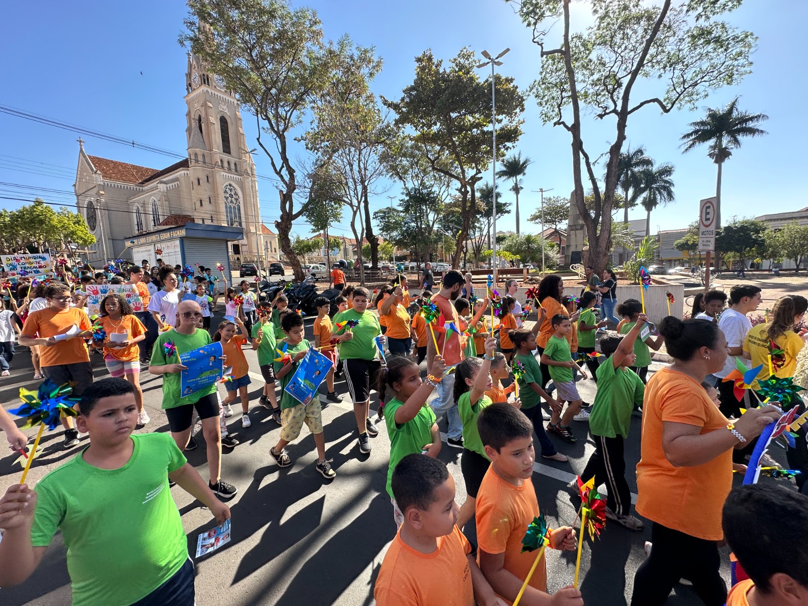 CAMINHADA PELO FIM DO TRABALHO INFANTIL