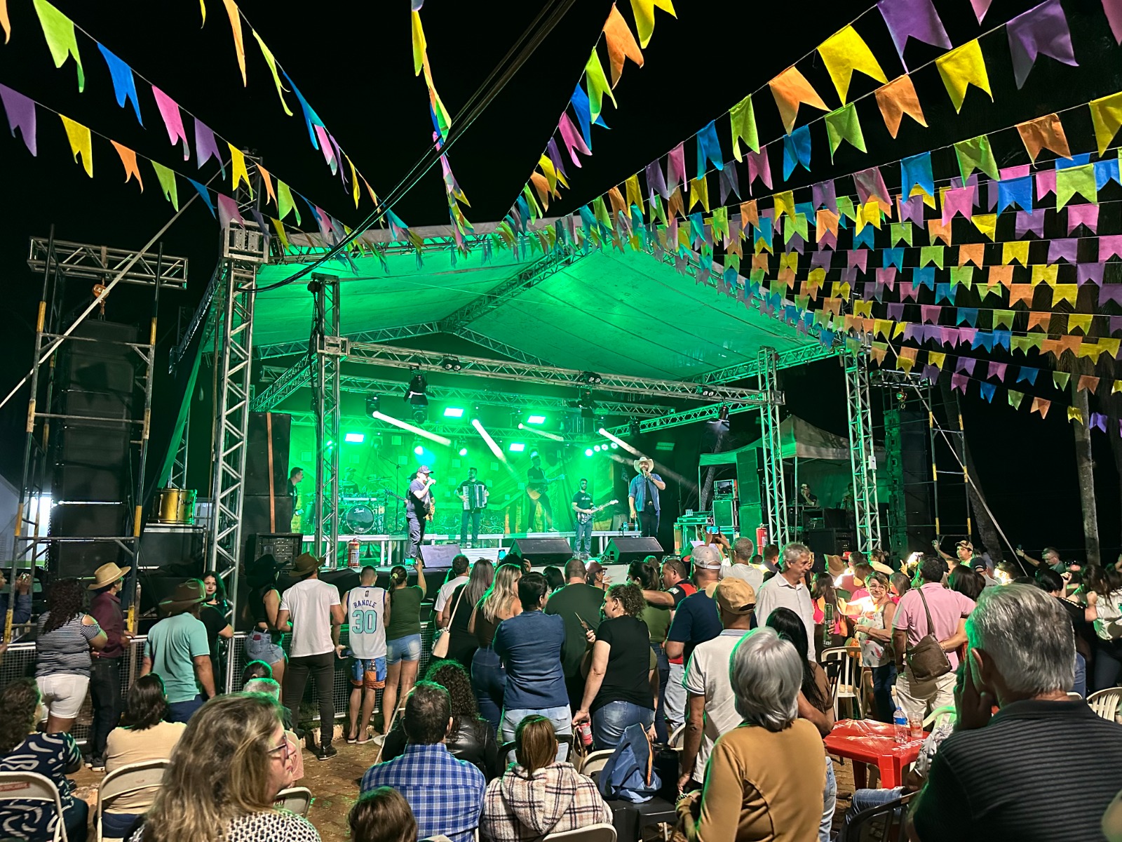 FESTIVAL CAIPIRA NO POUSO ALEGRE É SUCESSO