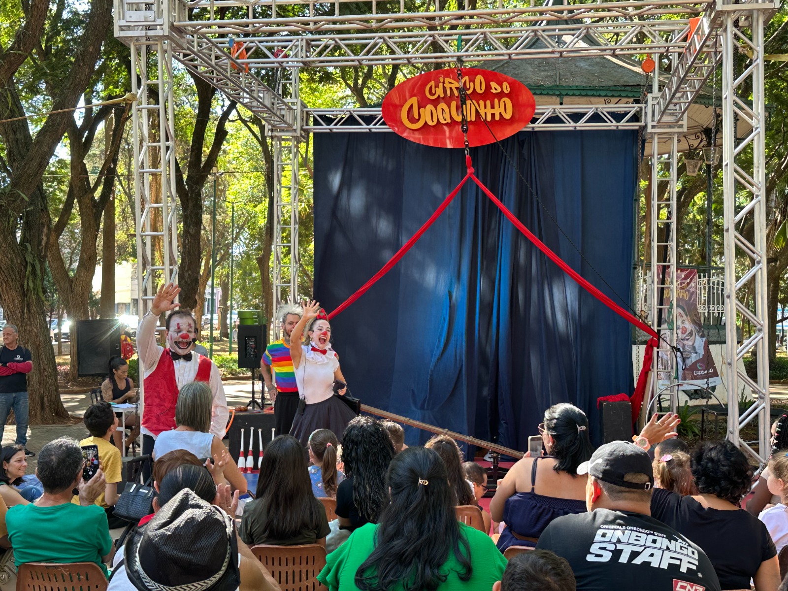 FESTIVAL DE INVERNO TEM INÍCIO COM CIRCO E TEATRO