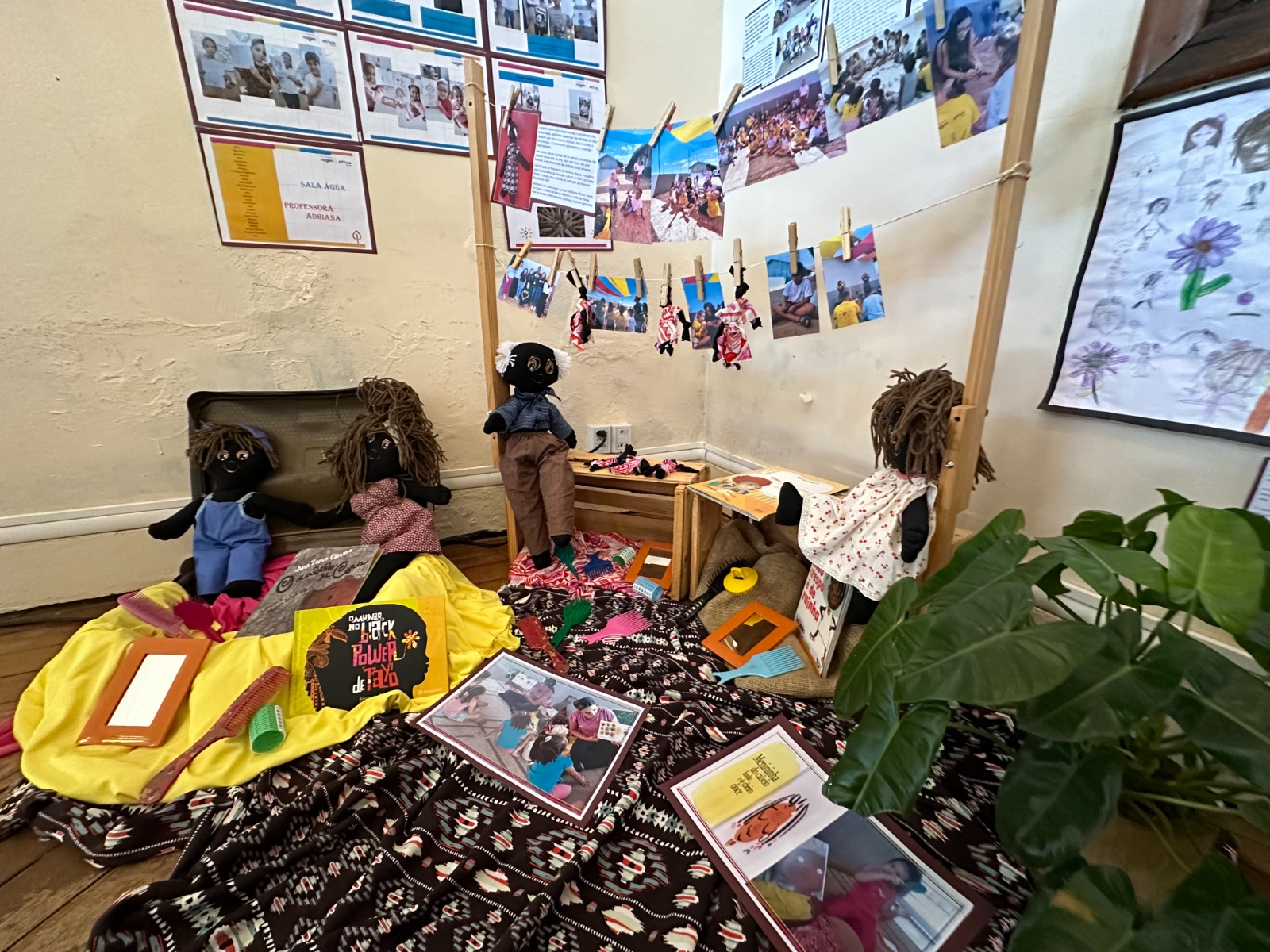 '1ª EXPOSIÇÃO AFRO' TEM INÍCIO NA ESTAÇÃO FERROVIÁRIA