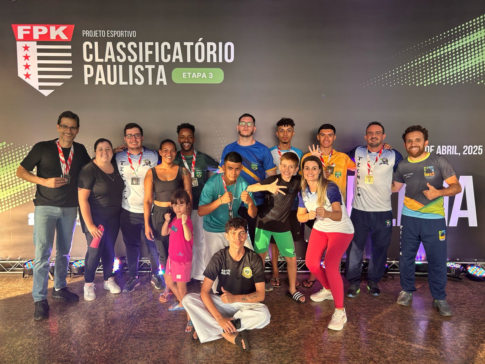 ATLETAS JAUENSES CONQUISTAM SETE MEDALHAS NO CAMPEONATO PAULISTA DE KARATÊ