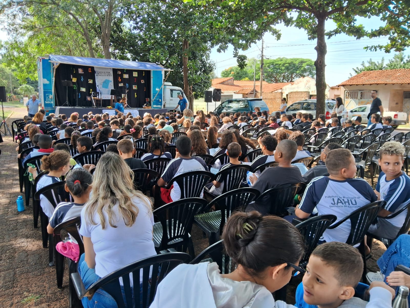 PROJETO LEVA POESIA AO DISTRITO DE POTUNDUVA