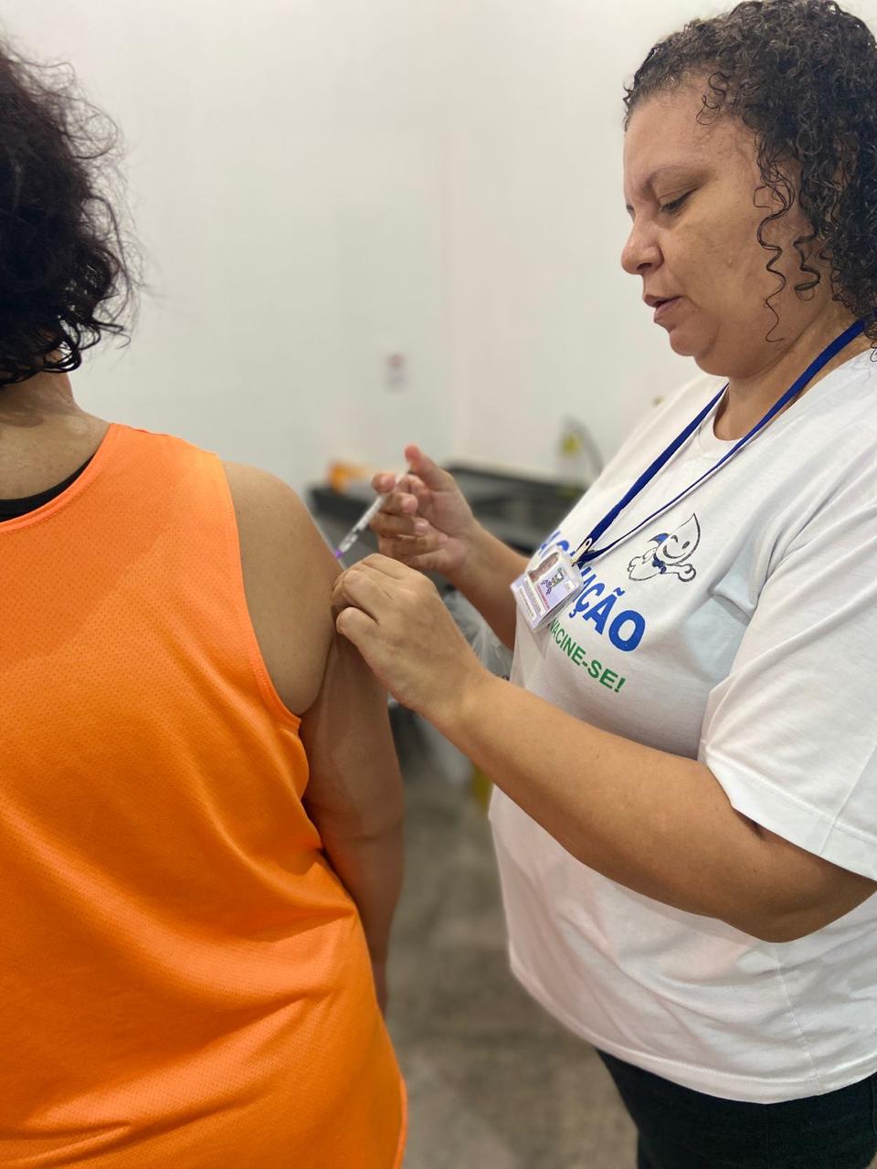 180 PESSOAS VACINADAS EM UM ÚNICO DIA!