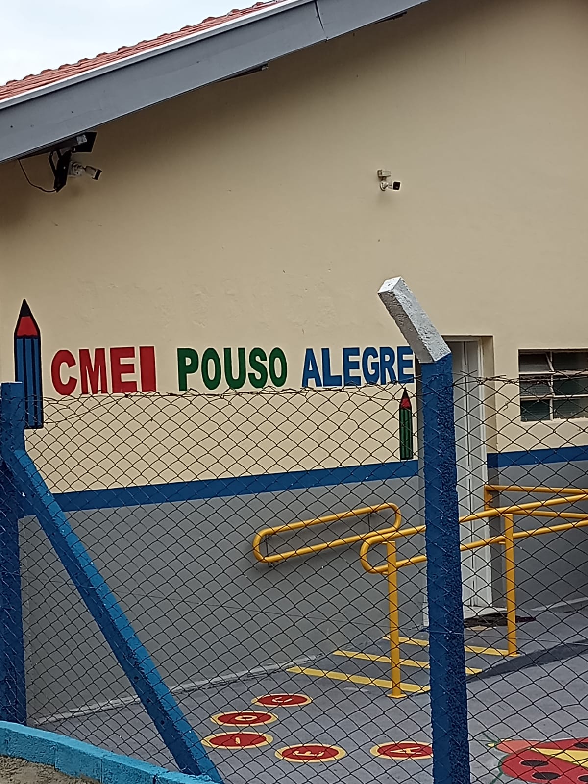 PREFEITURA PROMOVE REVITALIZAÇÃO DO CMEI POUSO ALEGRE