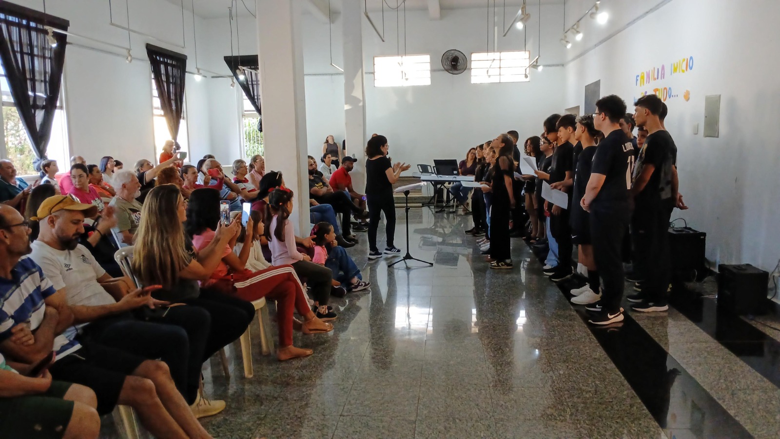 GURI FAZ SEMANA DA FAMÍLIA COM MUITO TALENTO MUSICAL!