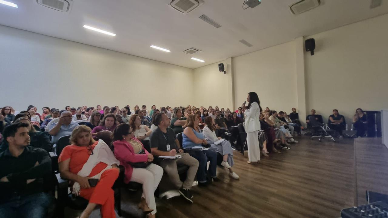 JAHU PARTICIPA DE FÓRUM SOBRE DIREITOS REPRODUTIVOS DAS MULHERES