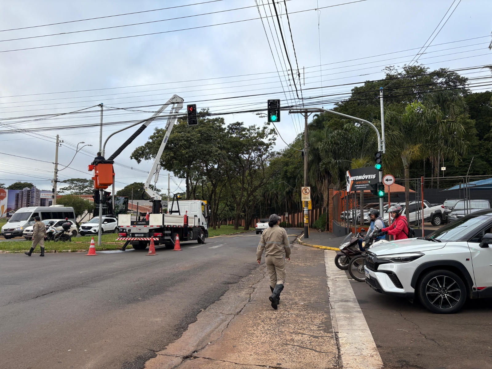PREFEITURA REALIZA TESTES EM NOVOS SEMÁFOROS DA CIDADE