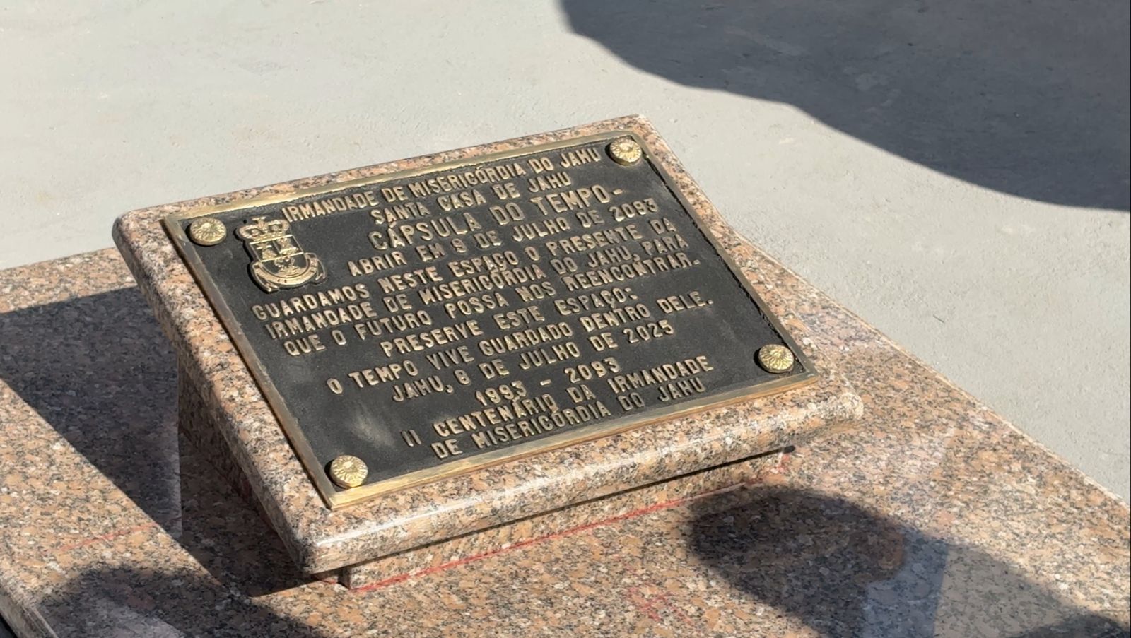 PREFEITURA CONTRIBUI COM DOCUMENTOS PARA CÁPSULA DO TEMPO DA SANTA CASA